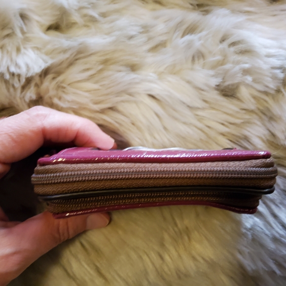 Coach Signature Zip Coin Wallet Beyond EUC - Picture 6 of 11